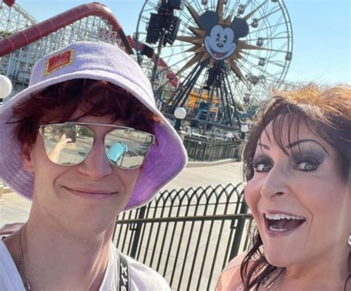 Exploring Peet Montzingo's Wife: A Deep Dive into Their Relationship