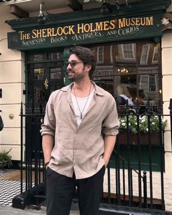 Exploring the Rise of Turkish Actor Alp Navruz