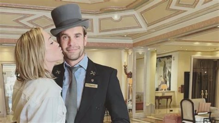 How Many Actors Kiss: An Insight into On-Screen Romance