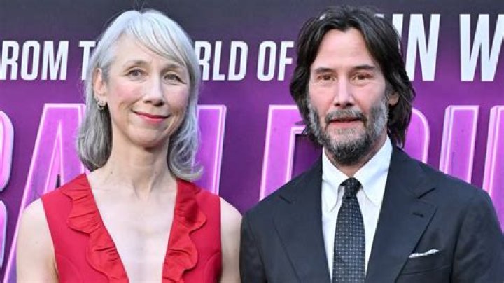 Keanu Reeves and His Political Party: A Look into the Actor's Political Allegiances