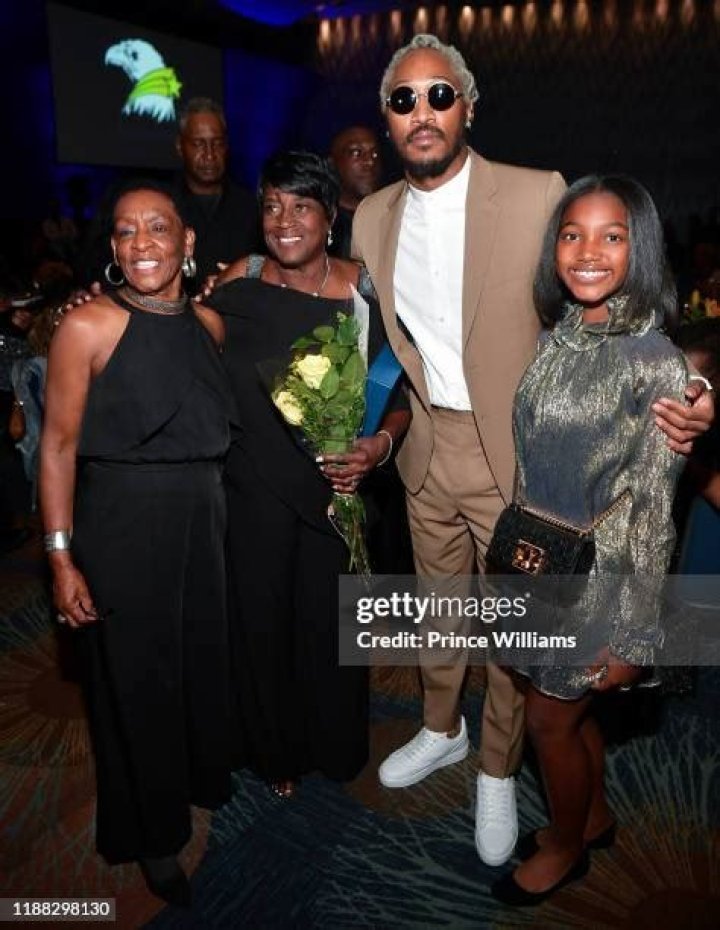 Londyn Wilburn: Unveiling the Life and Achievements of a Rising Star